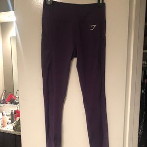 Gym shark leggings